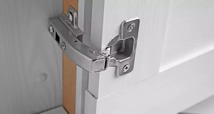 Shower Door Hinge Replacement in Town 'n' Country, FL