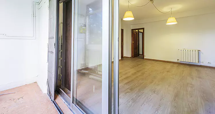 Security Screen Doors Repair in Town 'n' Country, FL