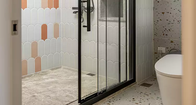 Sliding Shower Door Repair in Town 'n' Country, FL