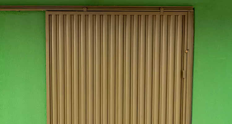 Wooden Sliding Door Stuck Repair Services in Town 'n' Country, FL