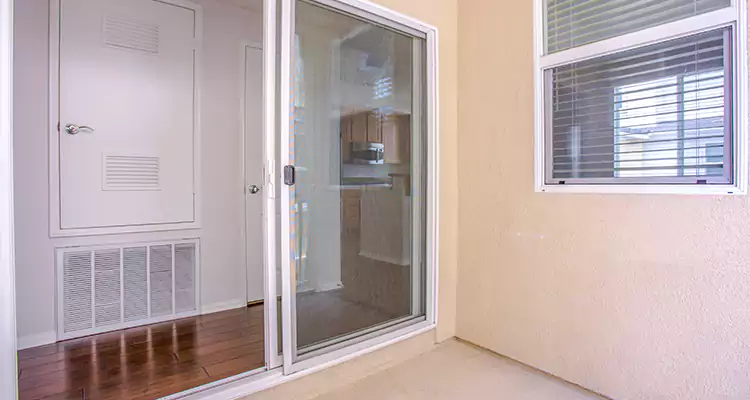Sliding Screen Door Track Repair in Town 'n' Country, FL