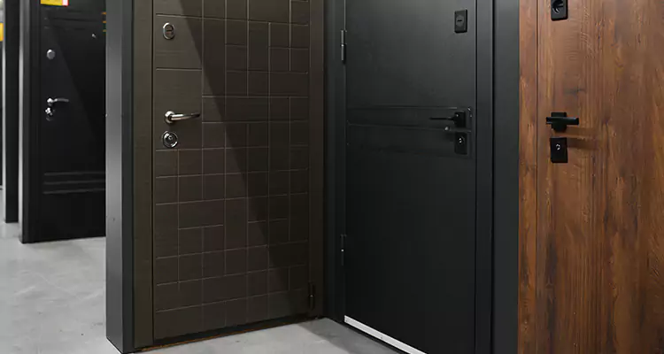 Burglar Proof Storm Door Repair in Town 'n' Country, FL