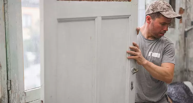 Home Front Door Replacement in Town 'n' Country, FL