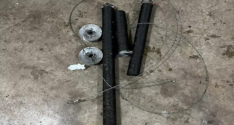 Wayne Dalton Garage Door Spring Replacement in Town 'n' Country, FL