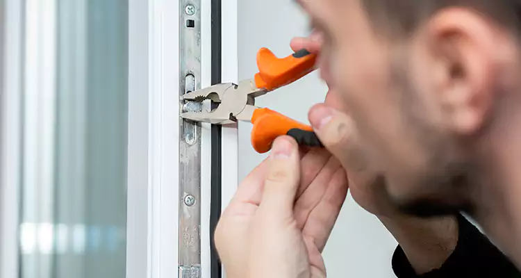 Patio Door Latch Repair in Town 'n' Country, FL