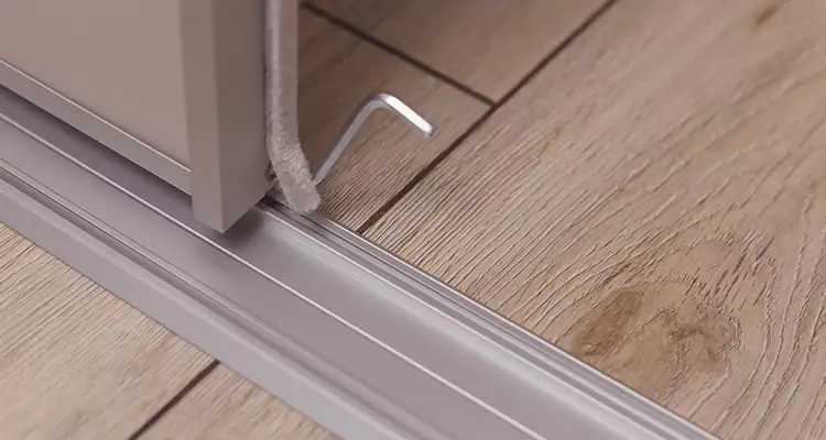 Squeaky Sliding Door Repair in Town 'n' Country, FL