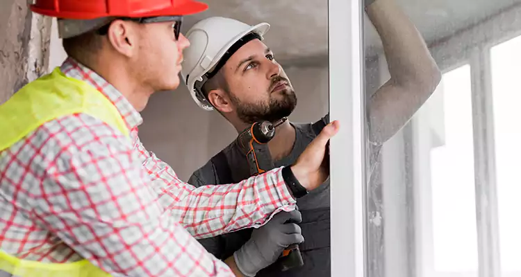 Sliding Patio Door Sticking? Expert Repair in Town 'n' Country, FL.