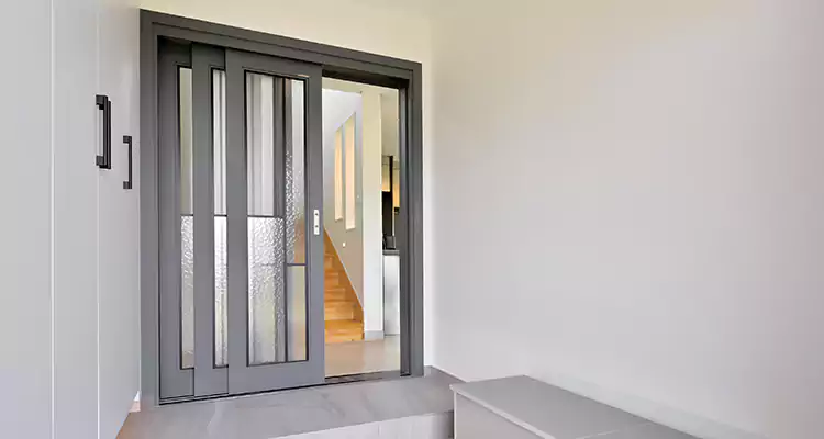 Affordable Sliding Glass Door Repair That Works in Town 'n' Country, FL