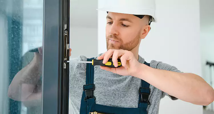 Andersen Sliding Door Latch Repair in Town 'n' Country, FL