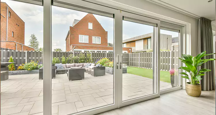 3 Panel Sliding Glass Door Repair in Town 'n' Country, FL