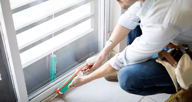 Dap Window Caulk Repair in Town 'n' Country, FL