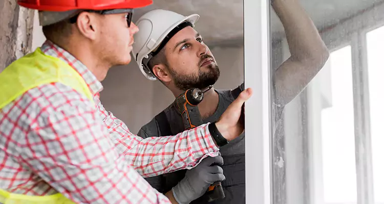 Vertical Crank Out Windows Repair in Town 'n' Country, FL